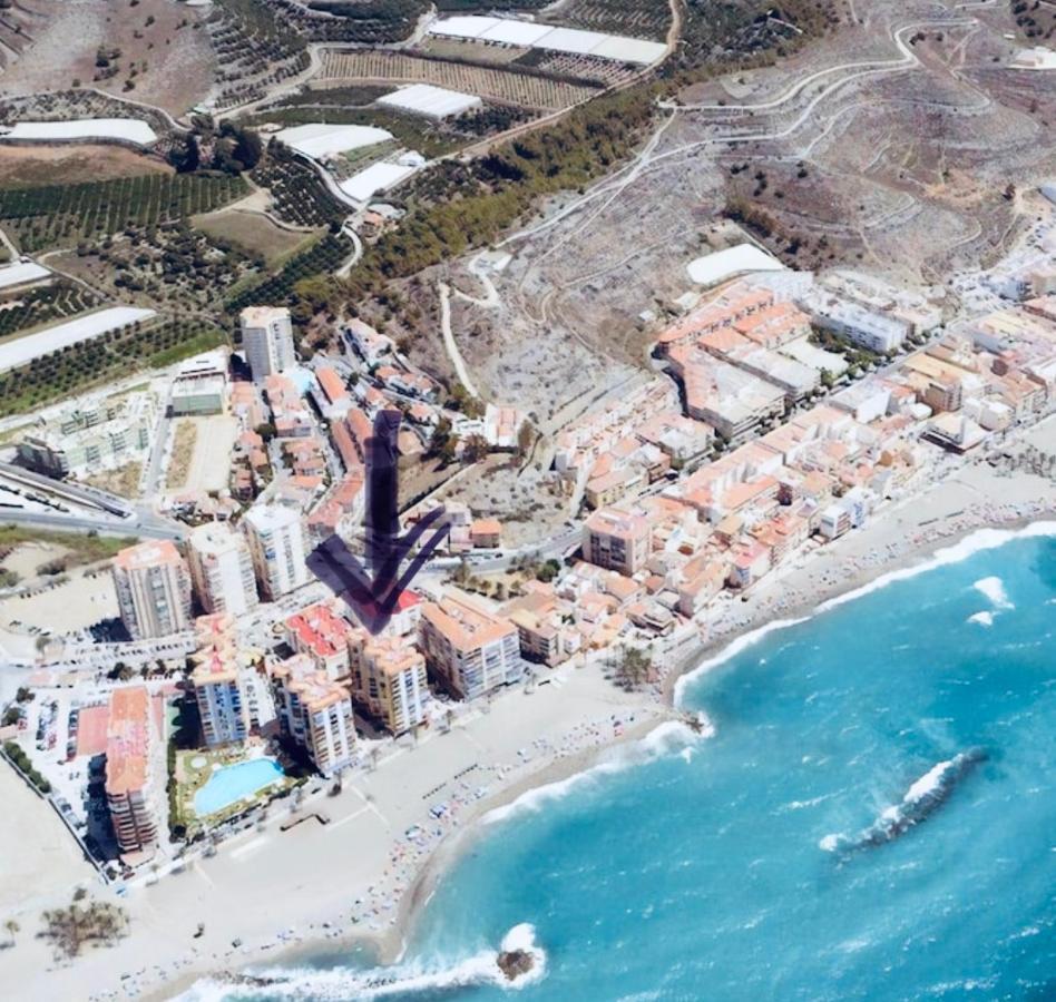 Primera Linea De Playa En Torrenueva